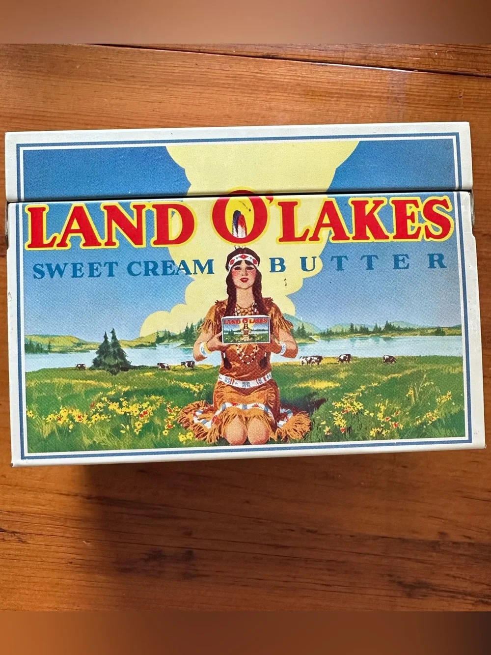 Land O Lakes Vintage Recipe Tin Box  With Recipe Cards Included Mostly Complete